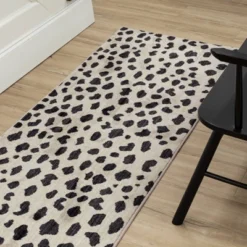 Daffodil Leopard Print Woven Rug - Threshold™ 8 Daffodil Leopard Print Woven Rug - Threshold™ -Limango Store GUEST 0efea80e 333d 4d53 ba99 3047838bb320