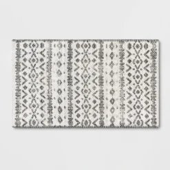 Diamond Printed Accent Aztec Rug Black - Opalhouse™ 3 Diamond Printed Accent Aztec Rug Black - Opalhouse™ -Limango Store GUEST 9a5f0d3a 6dc0 4cc2 a7e1 7c16bb3d54a2